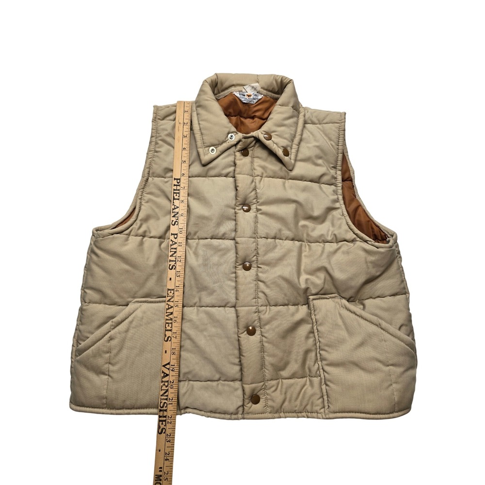 Vintage Tom Cat Nine Lives Puffer Vest Tan Quilted Snap Front Gorpcore XL Mens - Picture 6 of 7